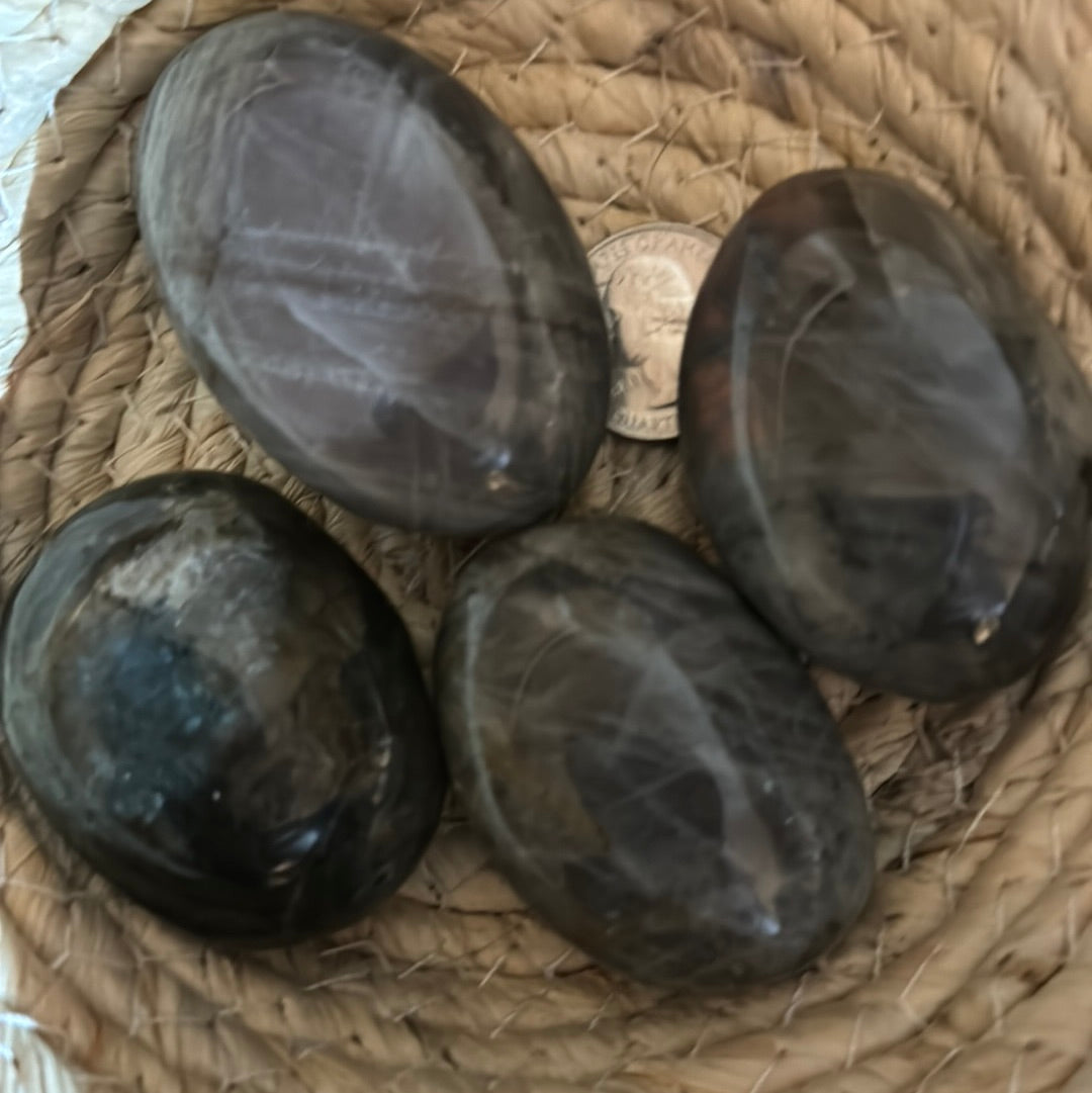 LABRADORITE PALM STONE-intuition, protection, and spiritual awakening