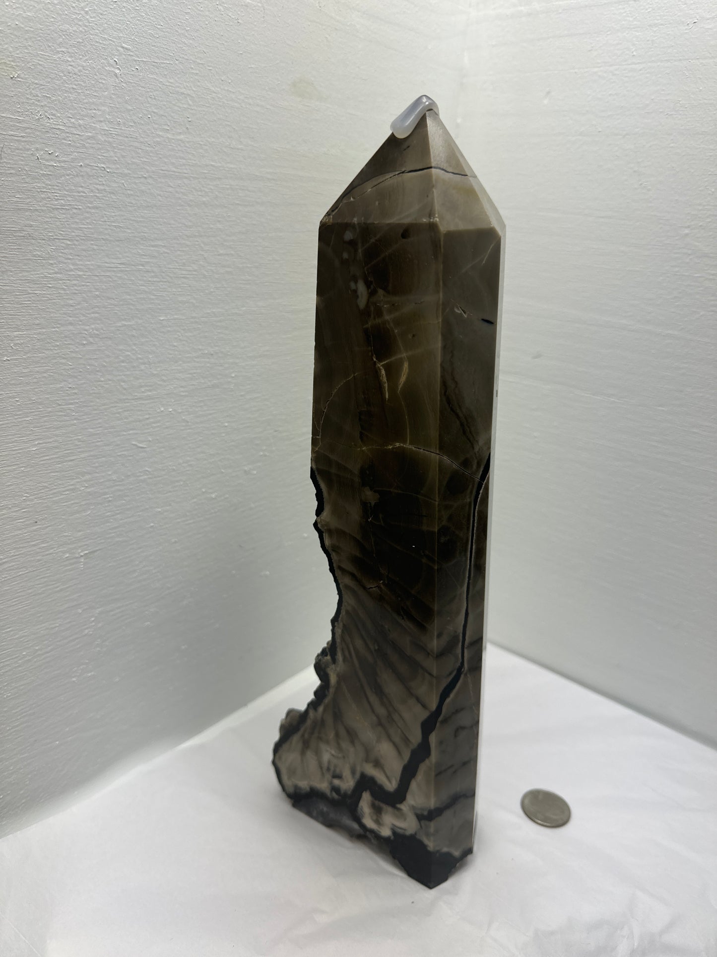 VOLCANO AGATE TOWER-strength, transformation, grounding