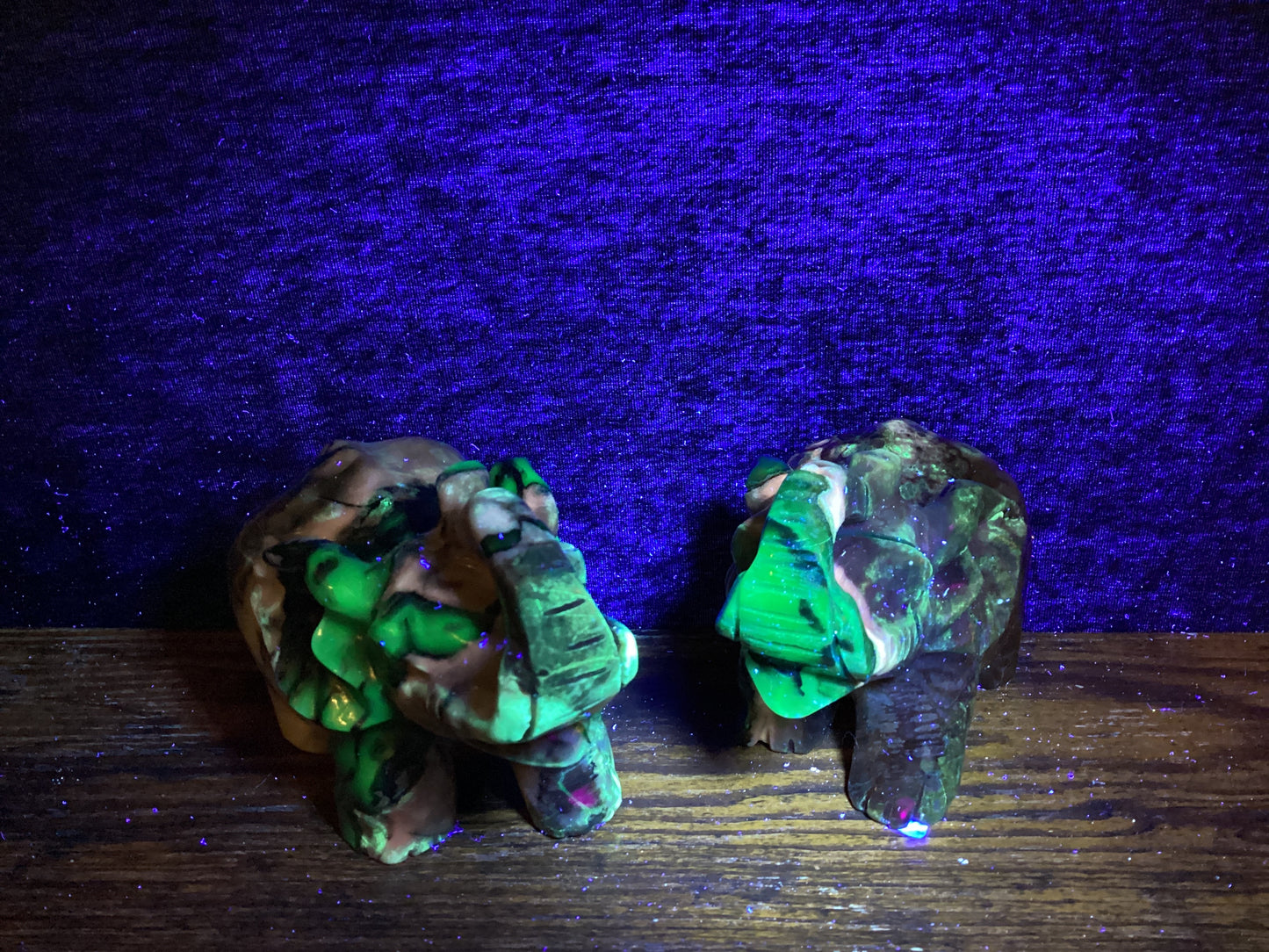 Volcano Agate Elephant with Red UV Reaction: Strength, Prosperity, and Radiance ๐๐