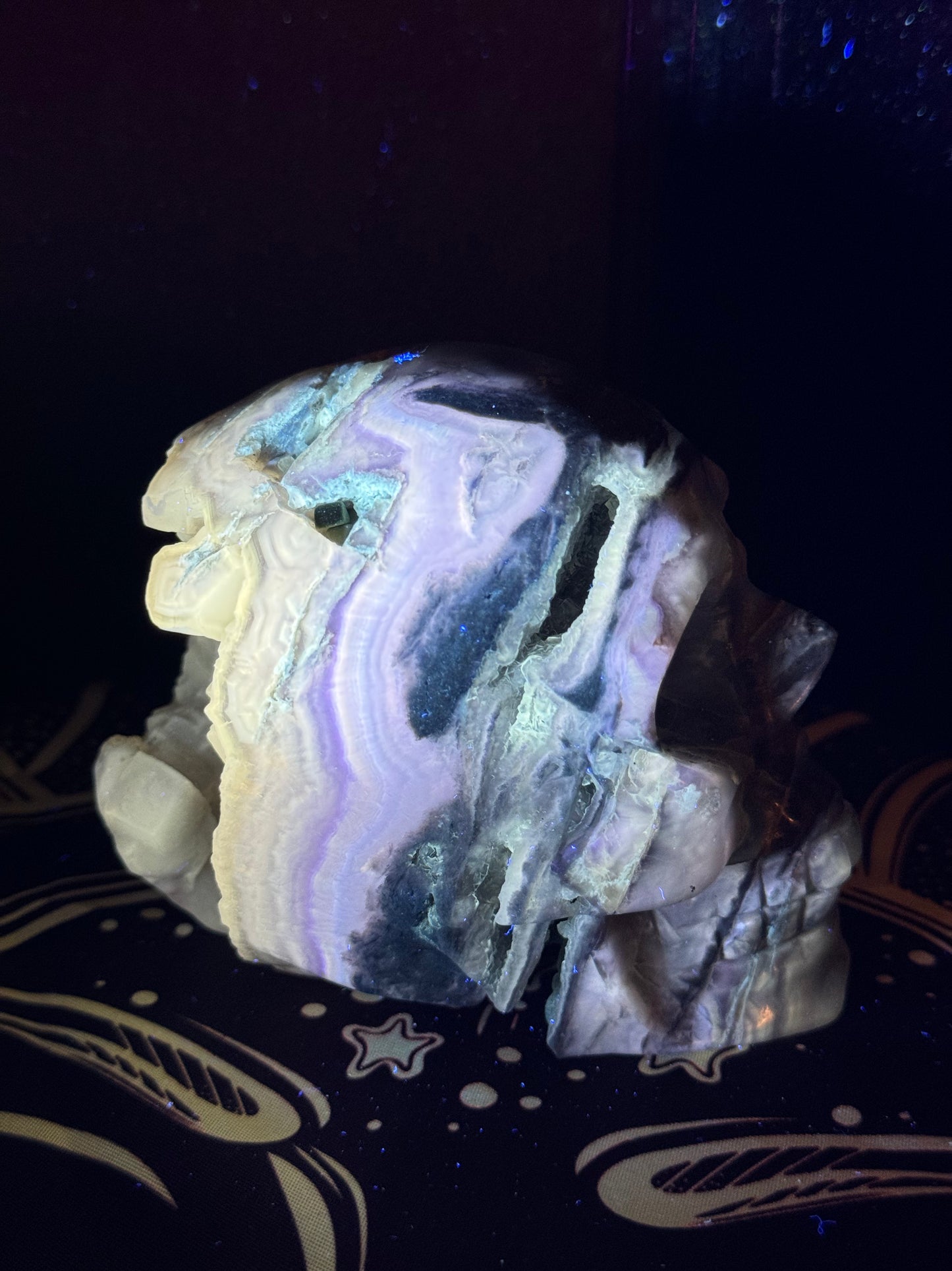AMBER SKULL-Healing, Protection, Positive Energy