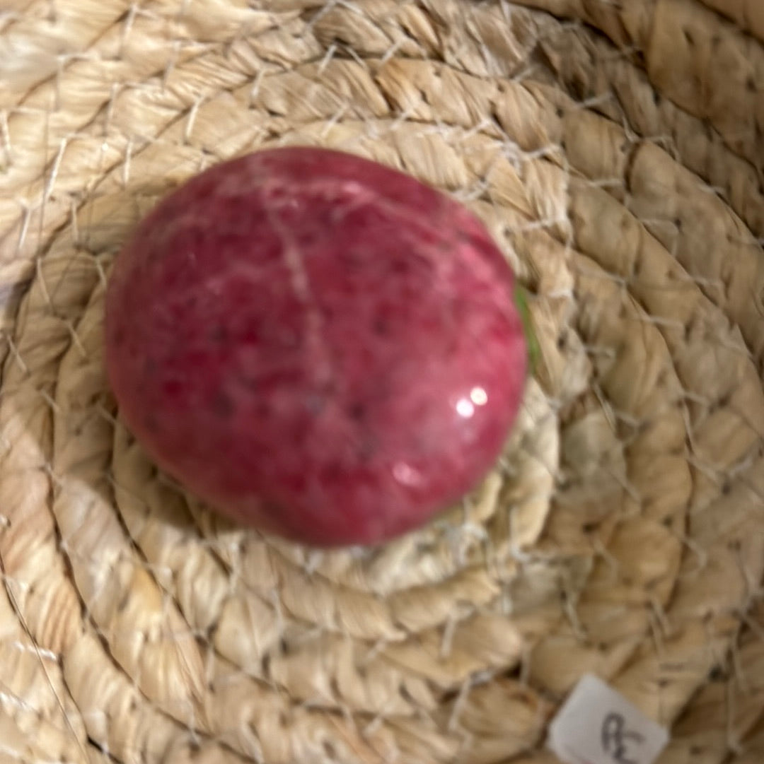 RHODONITE PALM STONE-compassion, gratefulness, healing ￼