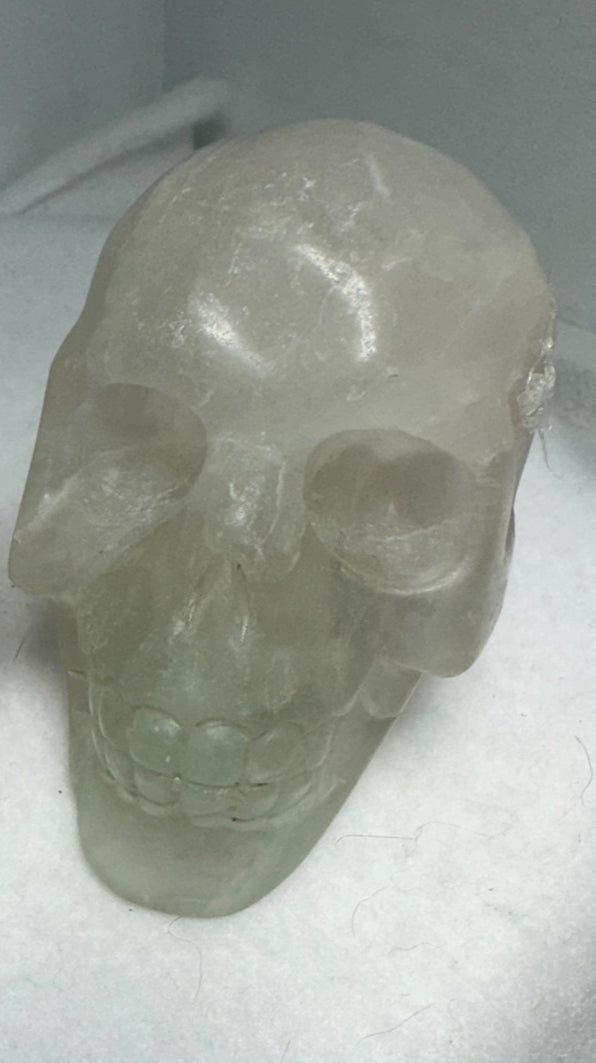 FLUORITE SKULL- clarity, focus, growth