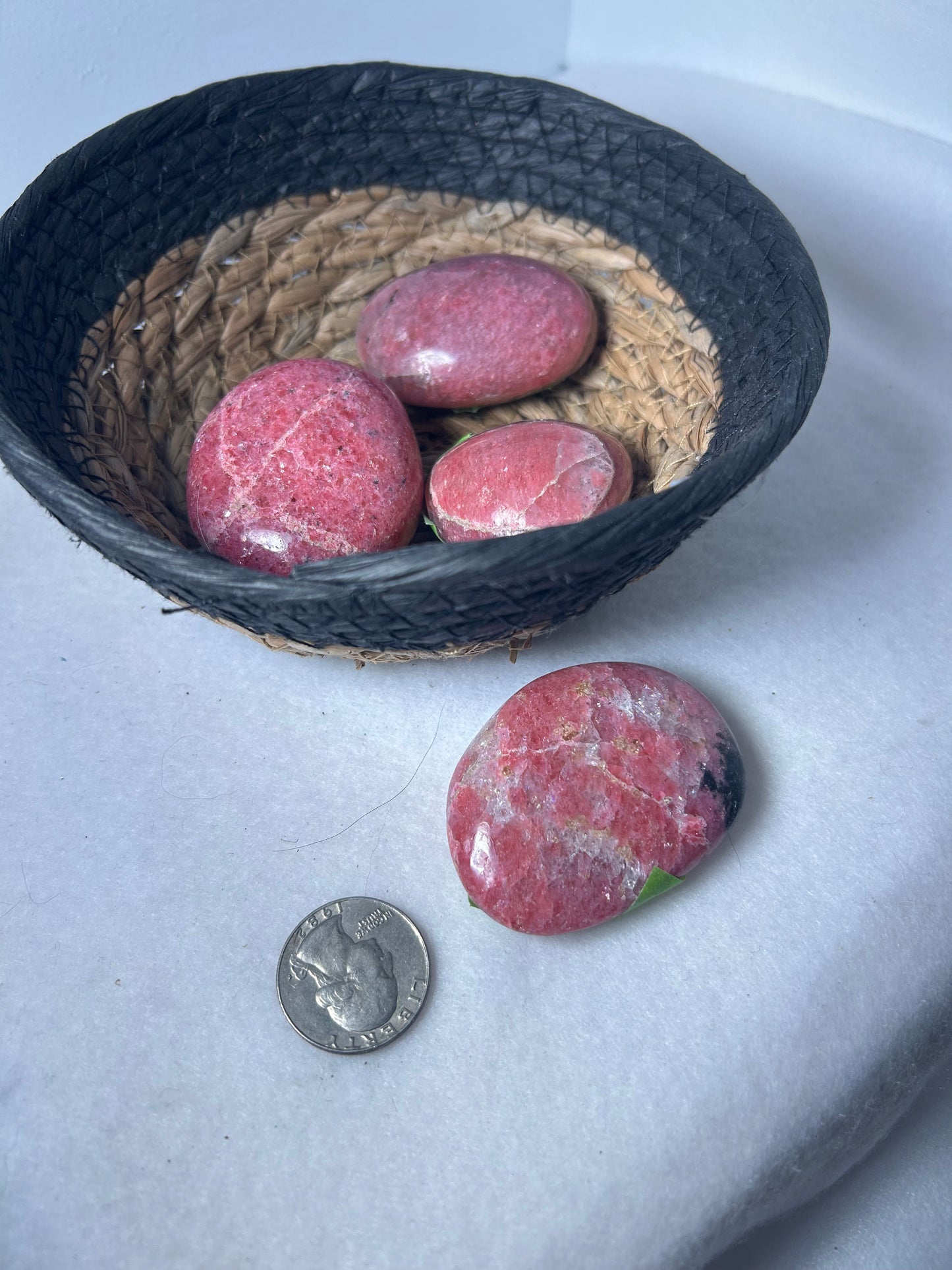 RHODONITE PALM STONE-compassion, gratefulness, healing ￼