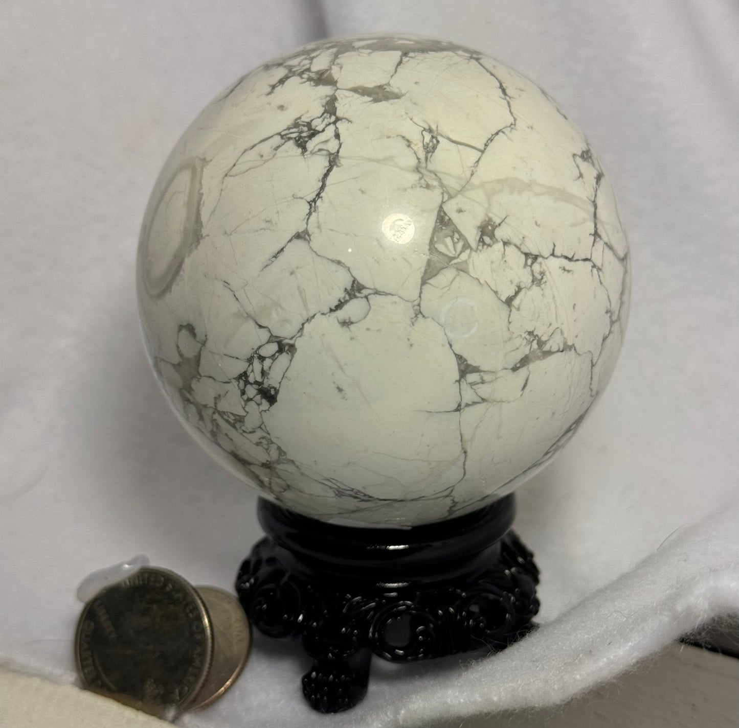 HOWLITE SPHERE-connection, knowledge, calming