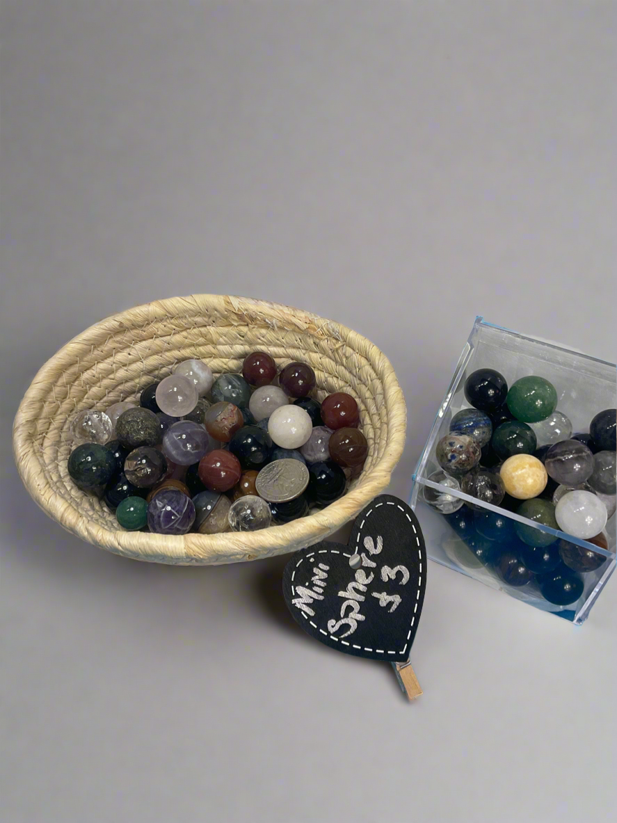Mini spheres (different materials) $3