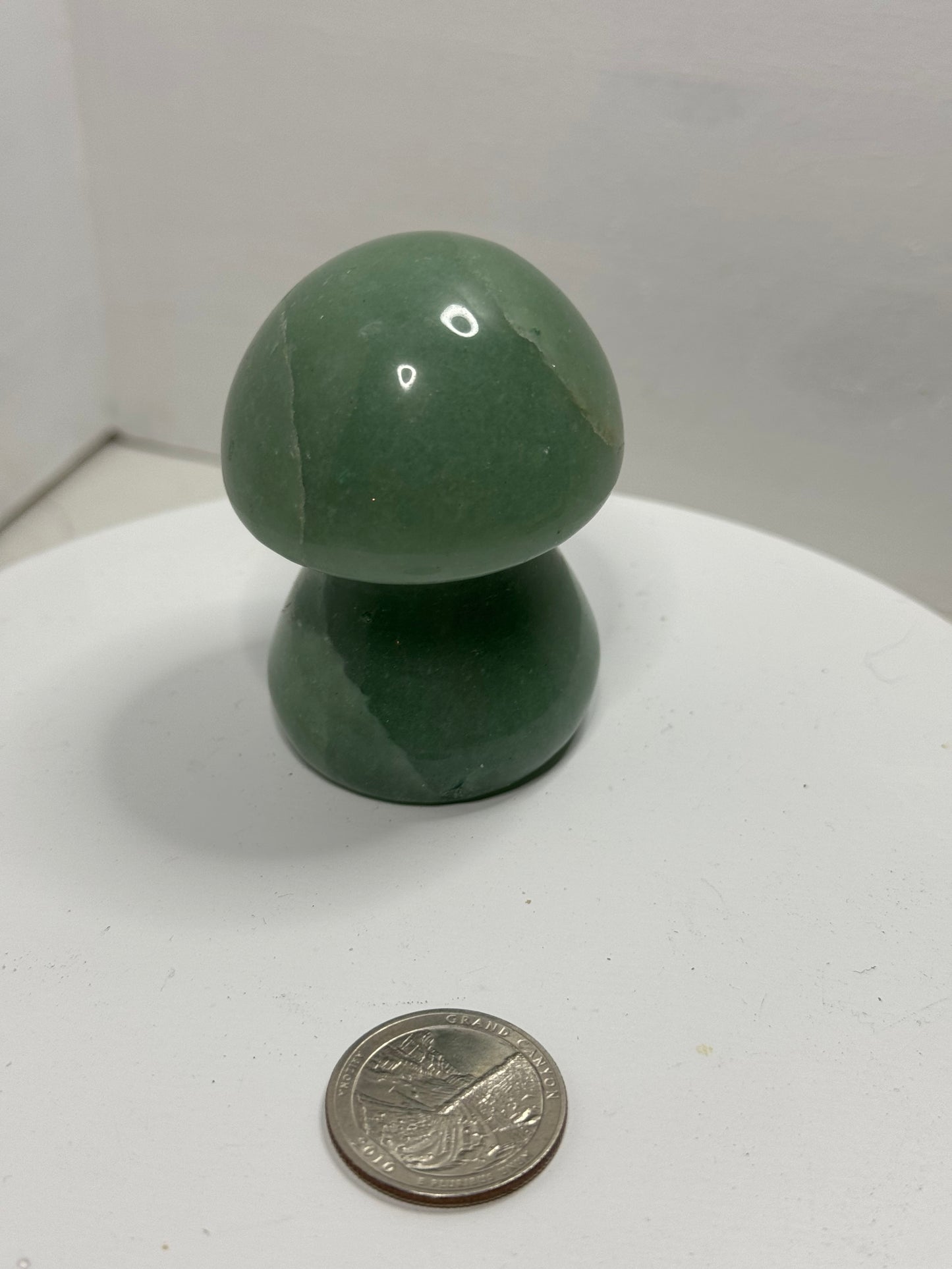 MEDIUM MUSHROOM CARVING