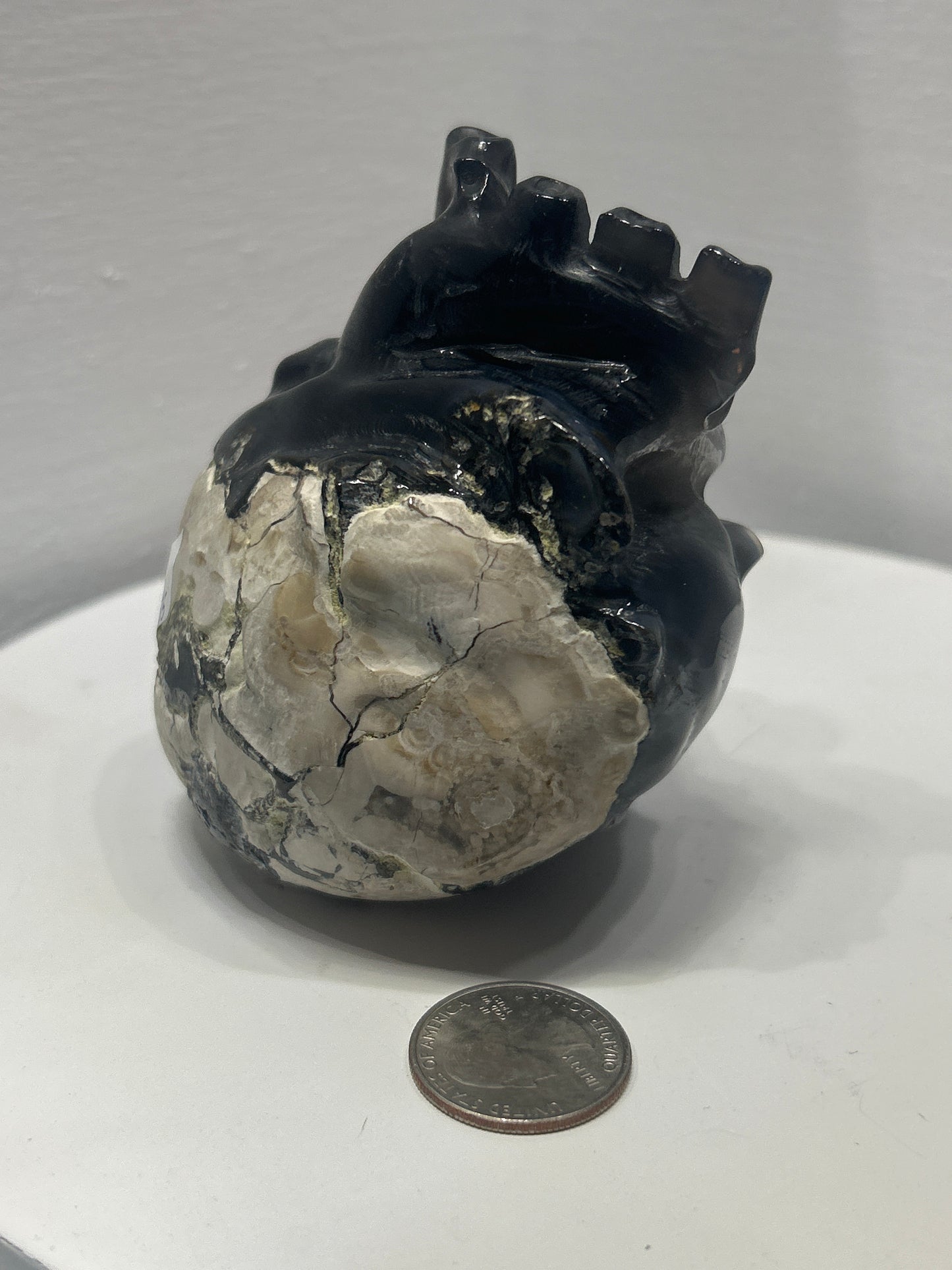 HUMAN HEART CARVING-Love, Vitality, and Emotional Connectio